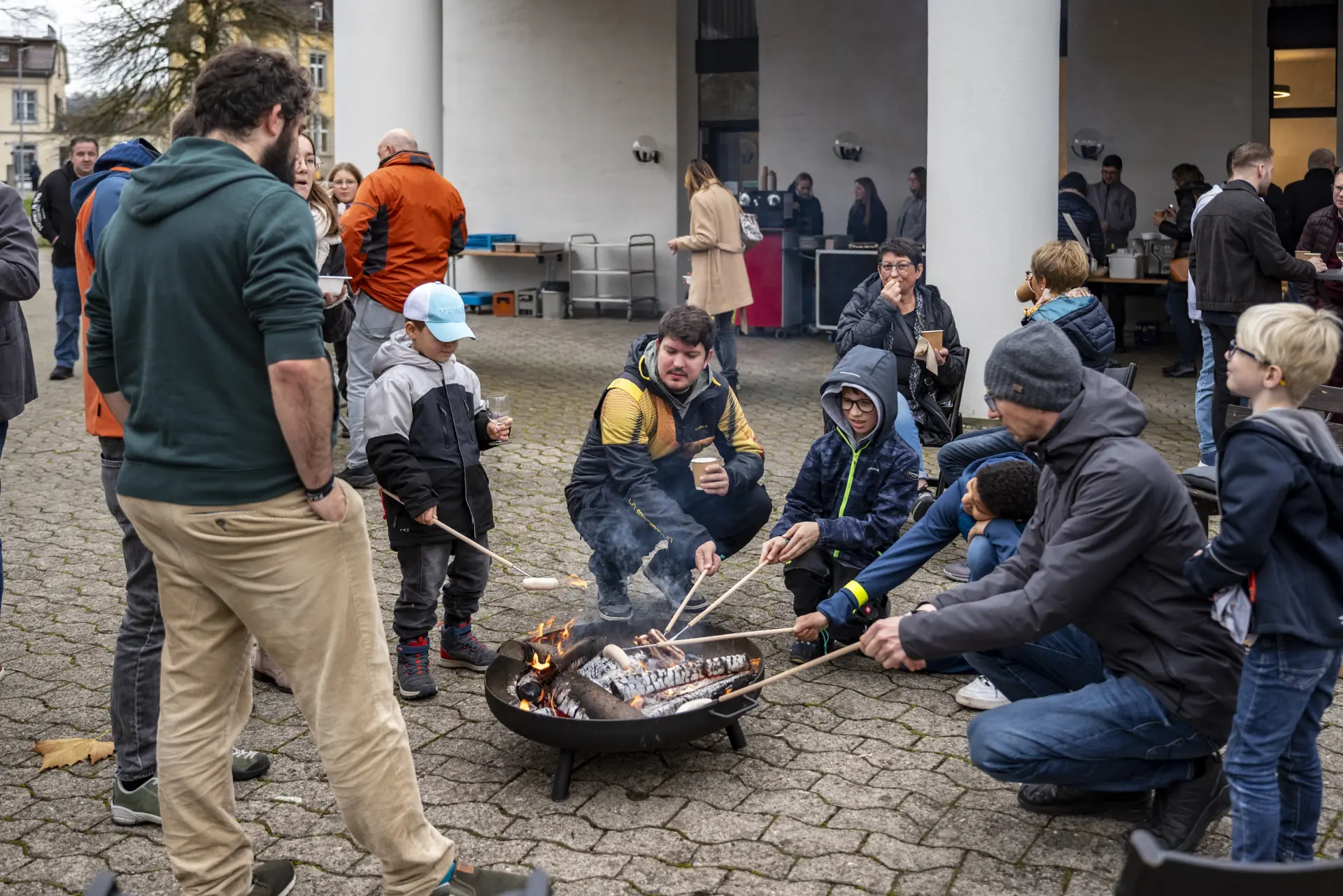 Wir pflegen untereinander Gemeinschaft – nicht nur beim Apéro