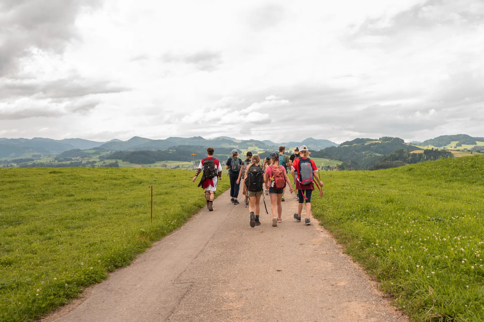 Gottes Liebe motiviert uns, für einander und für andere da zu sein.