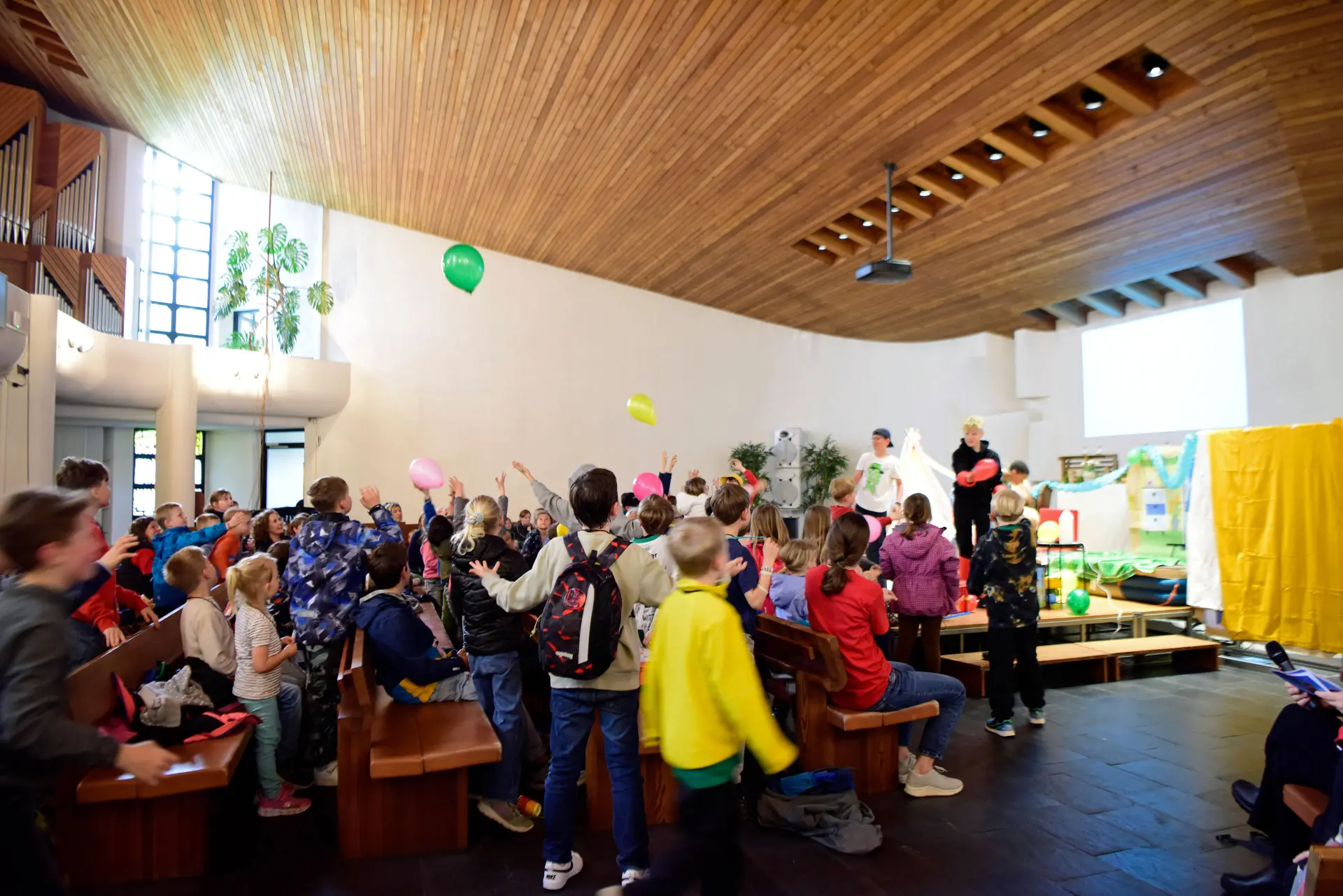 «Nahe bei Gott – näher zu den Menschen»